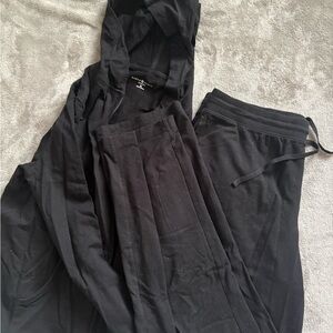 Karen Scott Black Lounge Set